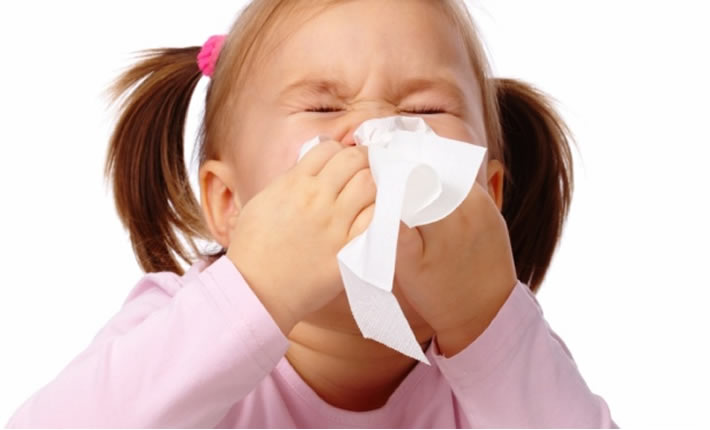 Vírus da gripe pode se tornar conjuntivite em crianças